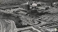 萨拉查大厅和辛普森大厦建成后，<a href='http://wuwjid.shni.net'>足彩外围网站</a>, 它的命名争议很大. 1968